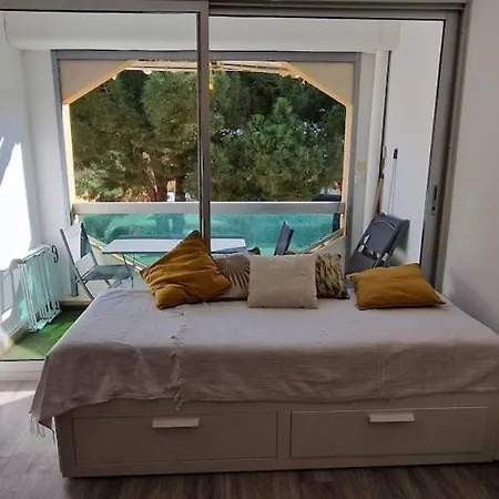 La Faviere Avec Clim, Balcon Et Place De Parking Privée * Bormes-les-Mimosas